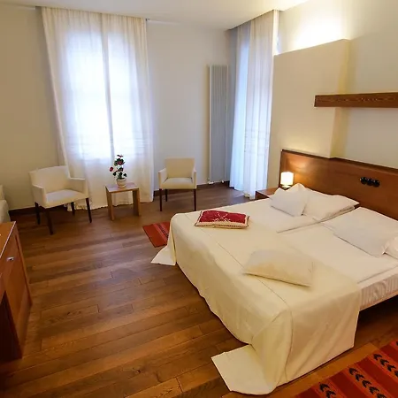 Hotel Pacsirta Sovata Esterno foto